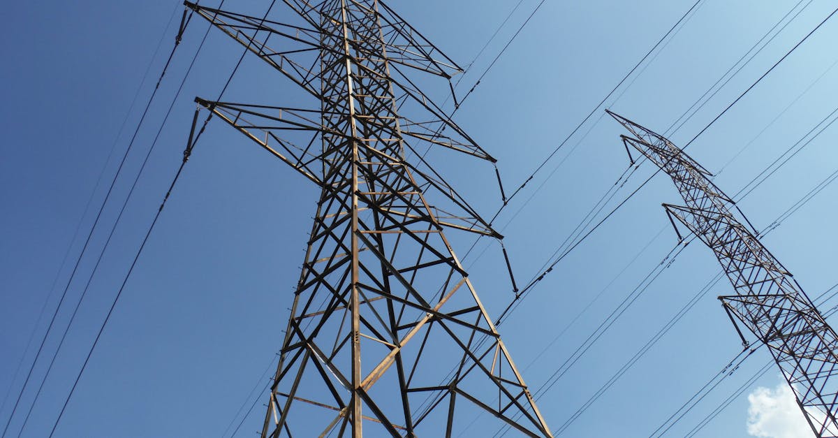 découvrez des stratégies innovantes en ingénierie énergétique pour optimiser l'efficacité, réduire les coûts et promouvoir des solutions durables. explorez les dernières tendances technologiques et pratiques dans le domaine de l'énergie.