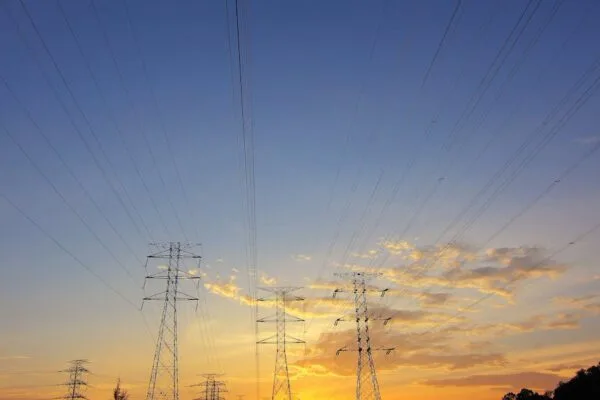 découvrez les technologies des énergies renouvelables, essentielles pour un avenir durable. explorez les avancées en matière d'énergie solaire, éolienne, hydraulique et géothermique qui transforment notre manière de consommer et de produire de l'énergie.